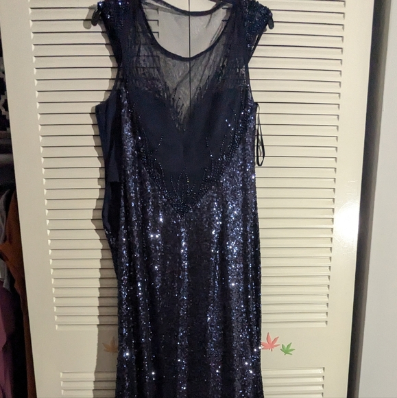 Navy sequence Dress for event, prom, wedding - Picture 3 of 4